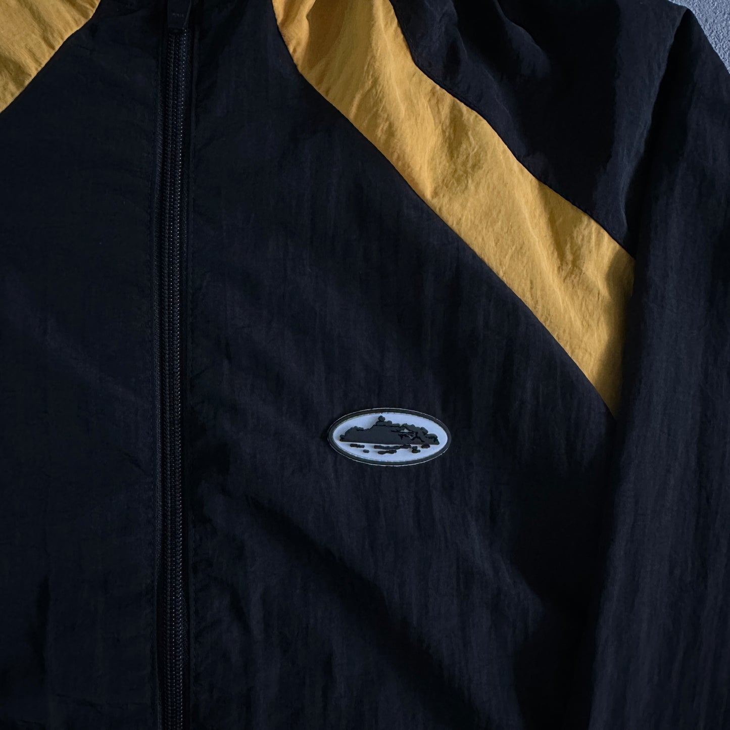 Cortaviento Windbreaker | Yellow and black